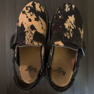 Dr.Martens Jorge Clogs
Black and brown cowhide